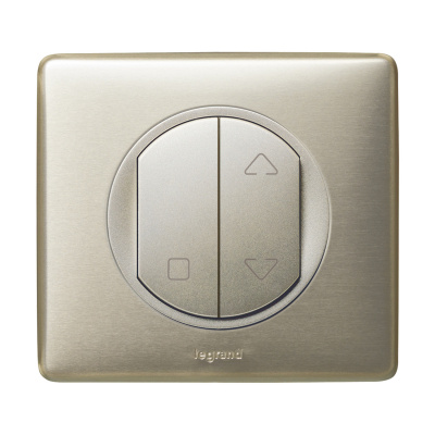 LEGRAND Клавиша управляющего устройства жалюзи MyHome Play Zigbee титан (68495 ) LEGRAND Клавиша управляющего устройства жалюзи MyHome Play Zigbee титан (68495 )