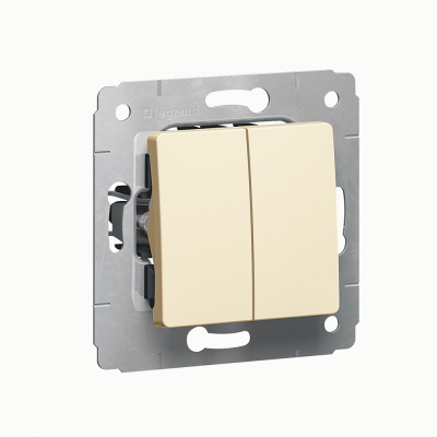 LEGRAND Cariva Переключатель 2 направления 2 клавиши слоновая кость (773708 ) LEGRAND Cariva Переключатель 2 направления 2 клавиши слоновая кость (773708 )