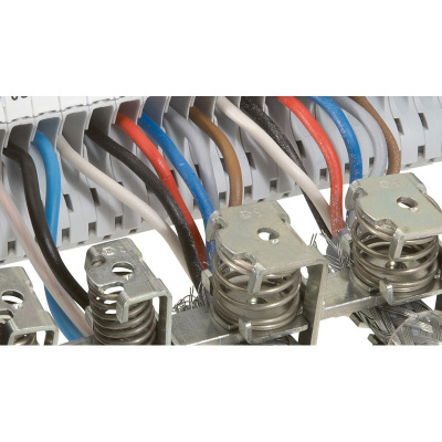 LEGRAND Зажим защитный для кабеля 4-13.5 мм (037531 ) LEGRAND Зажим защитный для кабеля 4-13.5 мм (037531 )