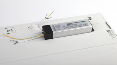 ЭРА Светильник светодиодный SPO-6-36-6K-M A ver2 Светодиод. св-к с БАП 595x595x19 36Вт 3000Лм 6500К (Б0044648) ЭРА Светильник светодиодный SPO-6-36-6K-M A ver2 Светодиод. св-к с БАП 595x595x19 36Вт 3000Лм 6500К (Б0044648)