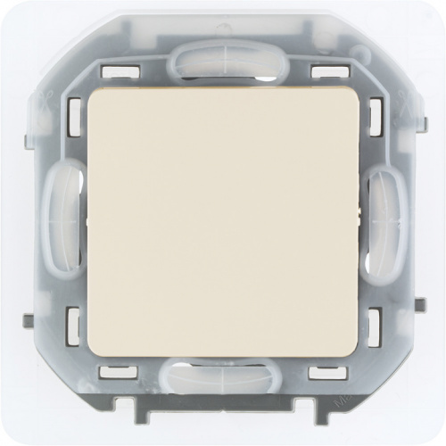 LEGRAND INSPIRIA Переключатель одноклавишный пылевлагозащитный   для скрытого монтажа, цвет "Слоновая кость", номинальный ток 10 А, напряжение ~250В, степень пылевлагозащиты IP44 (673671)