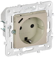 IEK SKANDY Розетка с заземлением с защитными шторками 16А с USB C 18Вт SK-R17B бежевый  (SK-R14-16-U14-018-K10)
