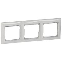 LEGRAND VALENA Рамка 3 поста горизонтальный монтаж белая/серебро (770493 )