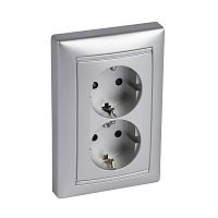 LEGRAND VALENA Розетка с заземлением 2х2К+З со шторками в сборе алюминий безвинтовые зажимы (770248 )