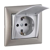 LEGRAND VALENA Розетка с заземлением без шторок с крышкой алюминий (770122 )