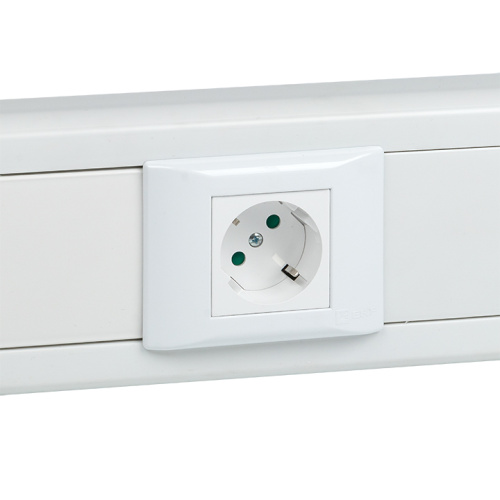 EKF Розетка 45х45 PRO, с заземлением, белая , 45 град (E6MR16-028-10-45) фото 2