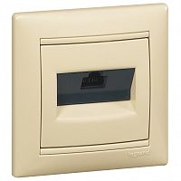 LEGRAND VALENA Розетка компьютерная RJ45 категория 6 1 выход UTP слоновая кость на захватах (774146 )